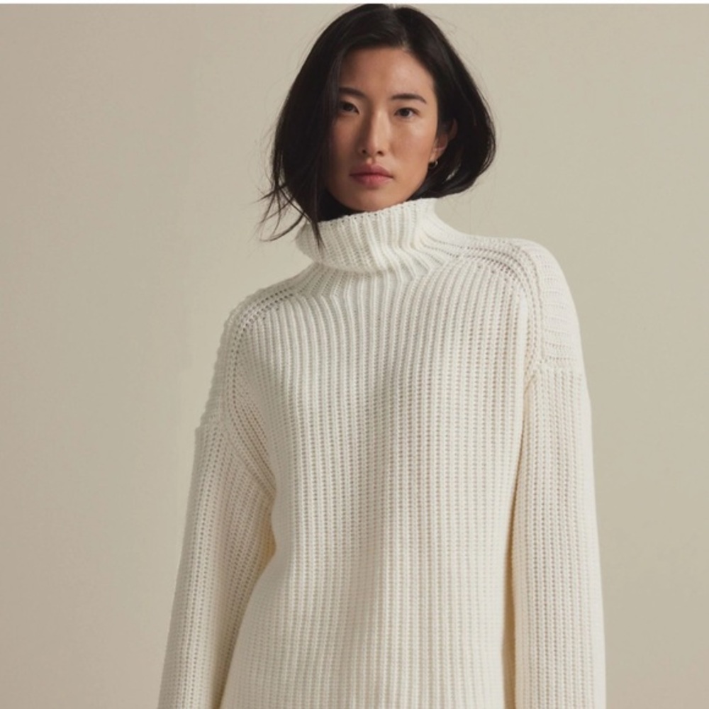 Madison Clique Knit Creme Turtleneck Size Small Cotton